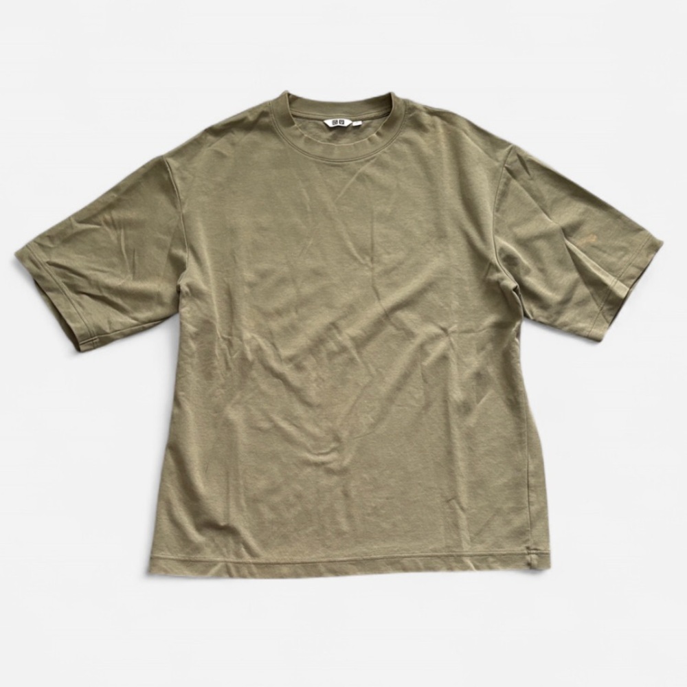 Uniqlo Khaki Men's Distressed Short Sleeve Tee
